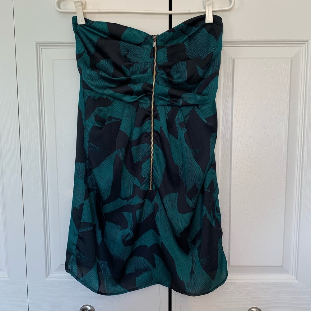 Strapless Turquoise Dress 🪁